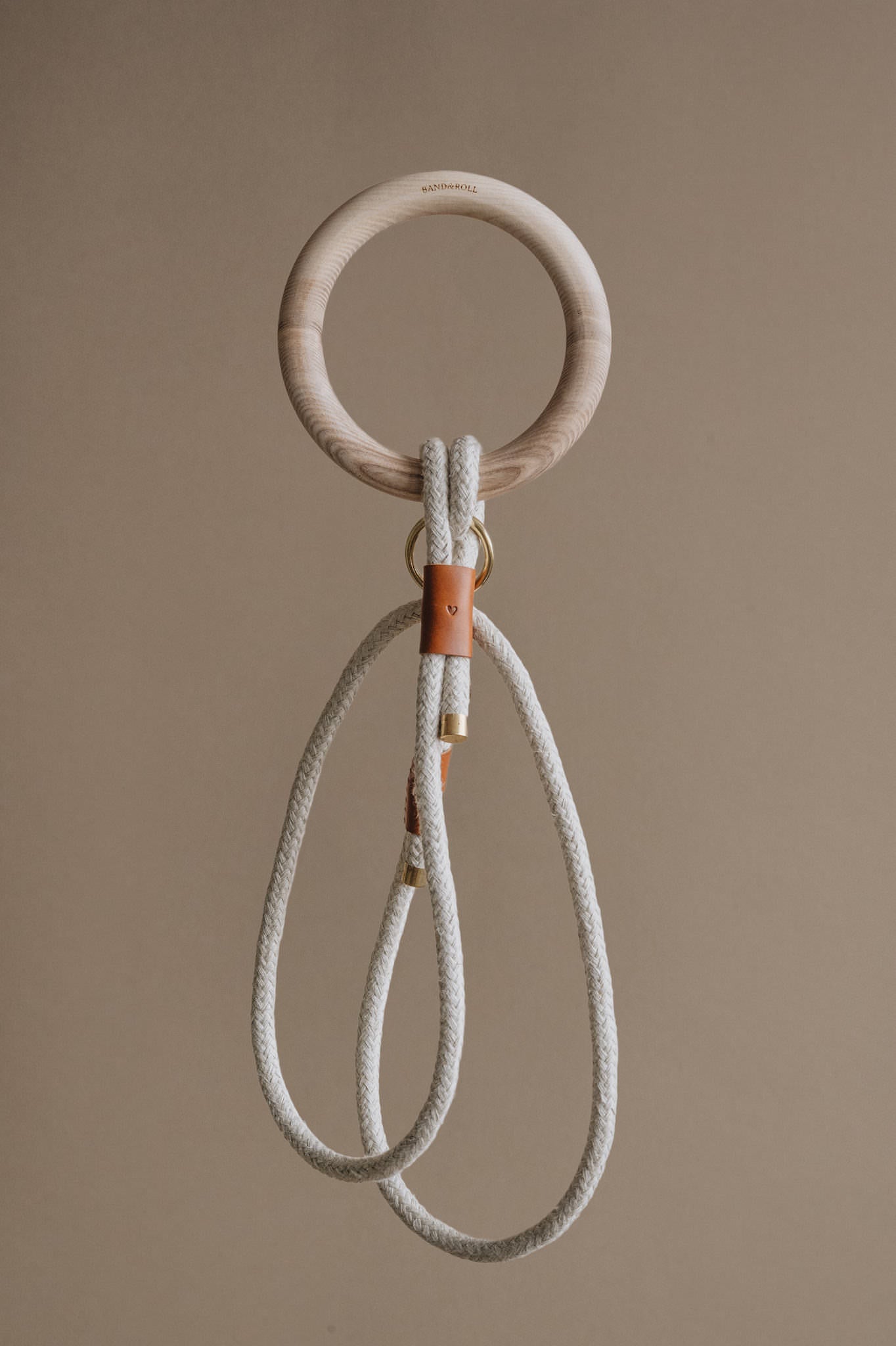 ECO-FRIENDLY ROPE LEASH. ASH