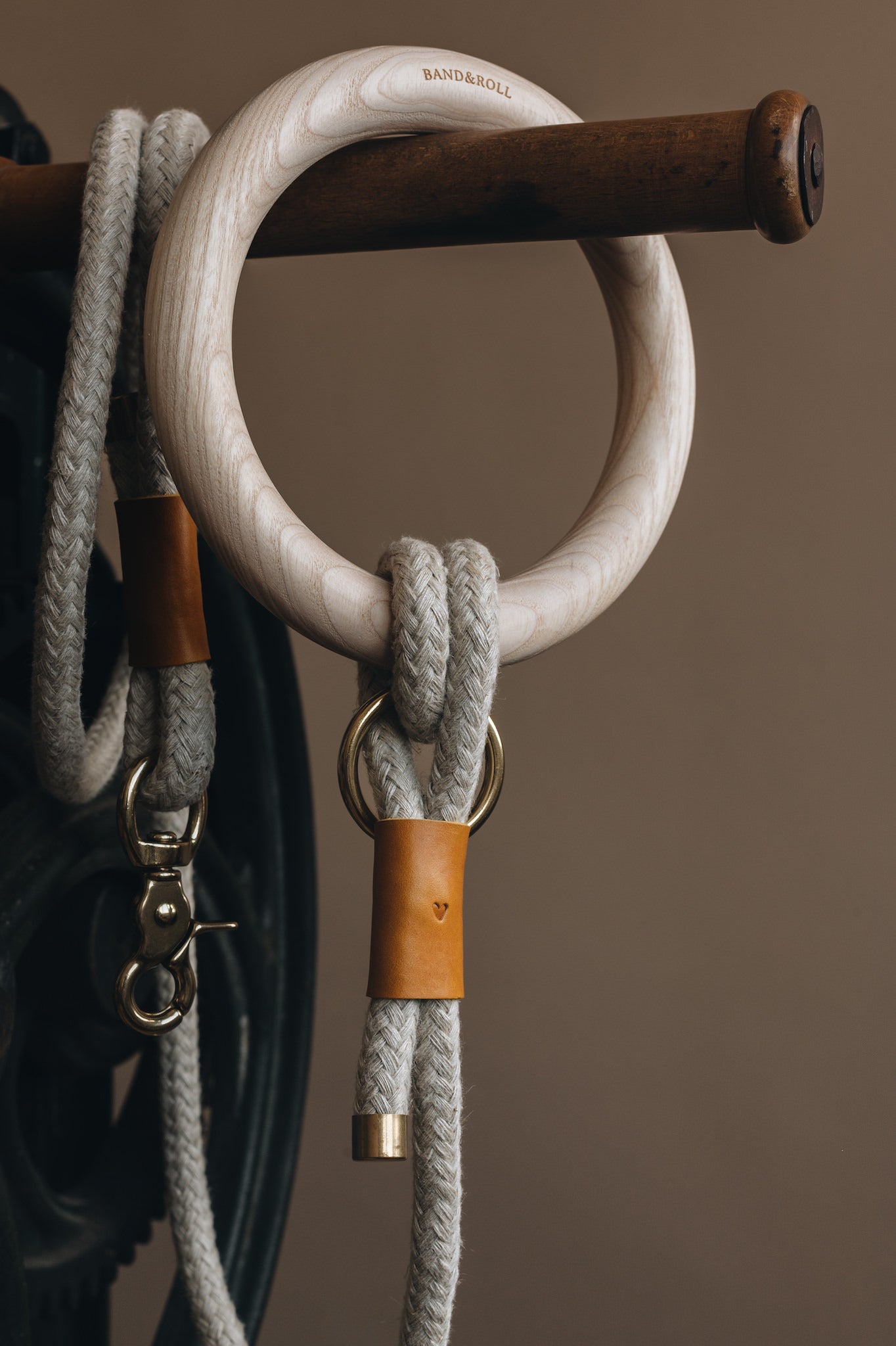 ECO-FRIENDLY ROPE LEASH. ASH