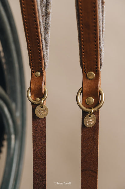 WOOL PADDED SHORT LEATHER LEASH. HITCH air