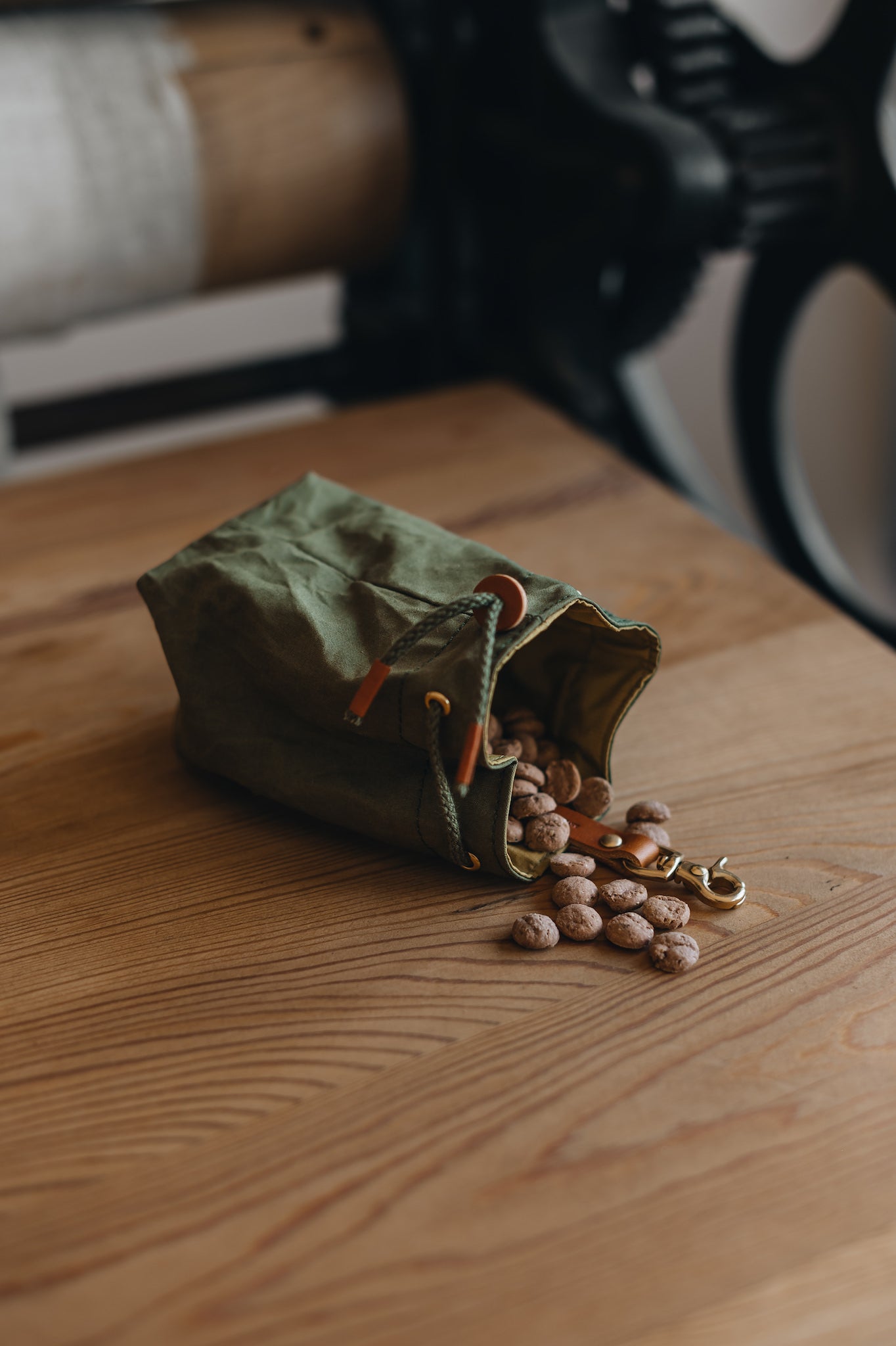 DOG TREAT BAG. YORK