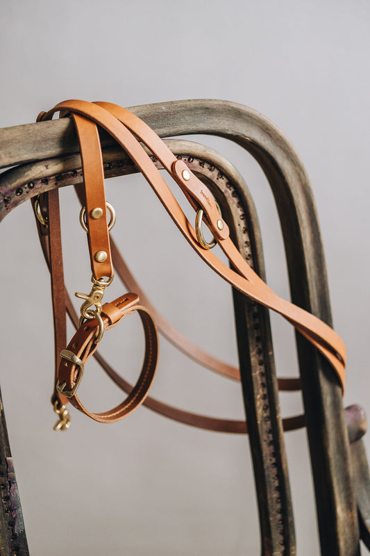 CROSSBODY LEATHER LEASH. LASSO AIR