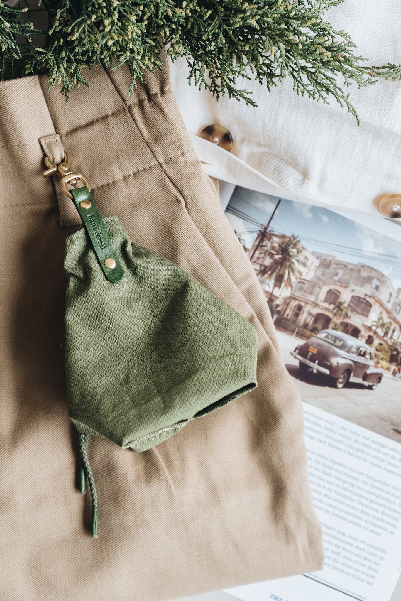 DOG TREAT BAG. YORK